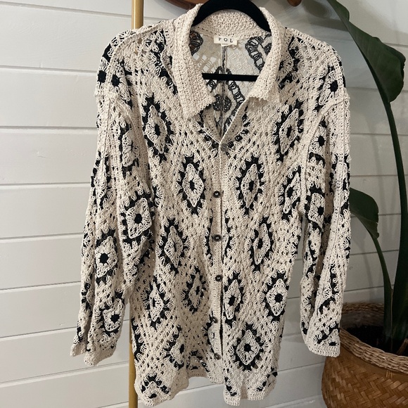 POL button up sweater - Picture 1 of 3